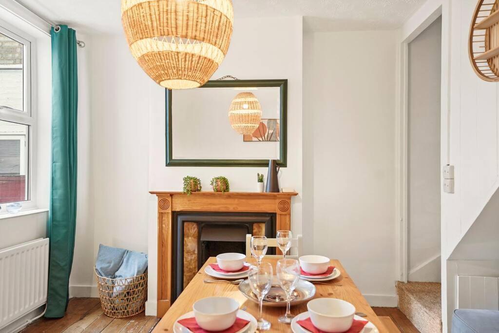 Aesthetic Cambridge Cottage Sleeps 5! Esterno foto